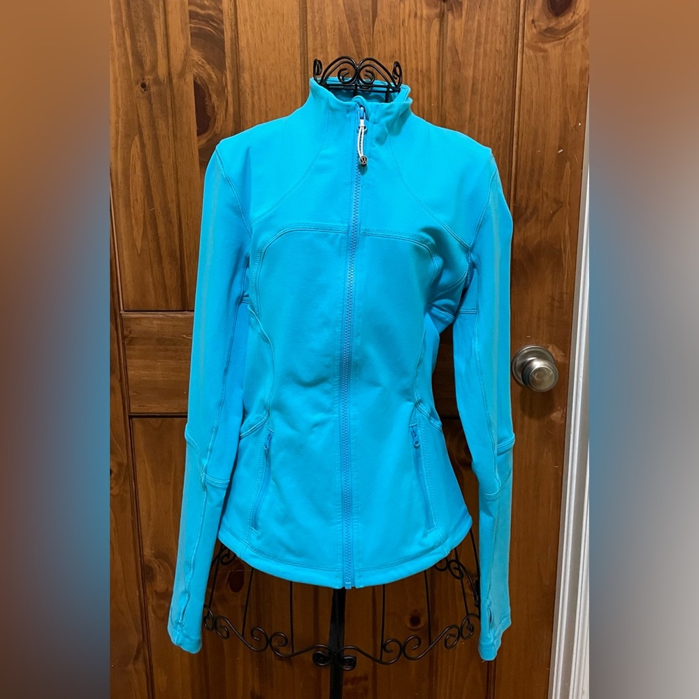 Women's Lululemon Define jacket, size 6